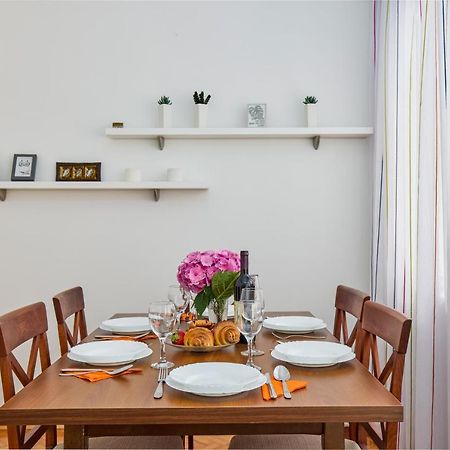 Villa Waikiki Beach House à Tivat Extérieur photo